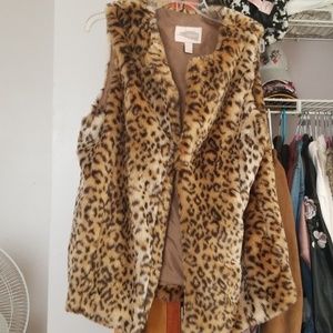 Leopard print vest